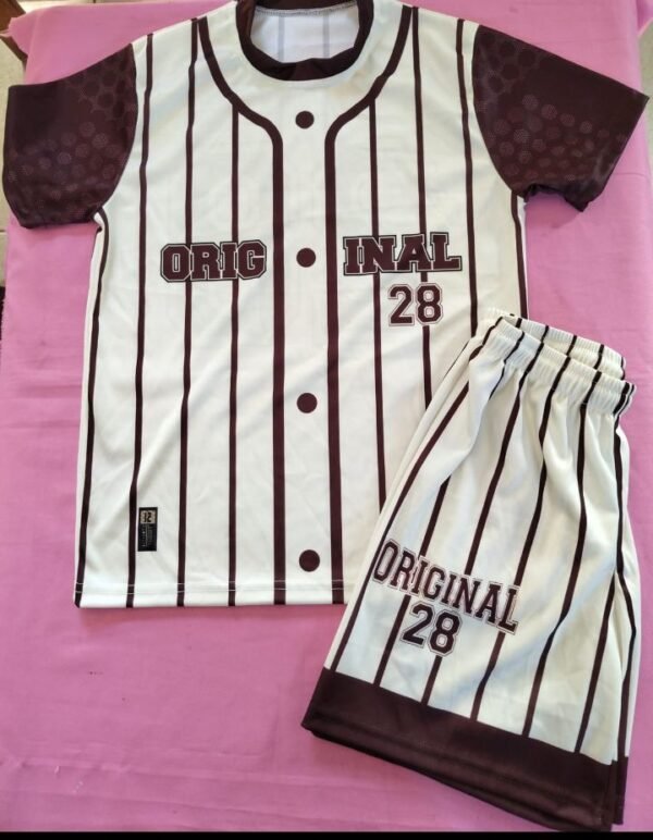 Conjunto de niños 10 , 12 y 14